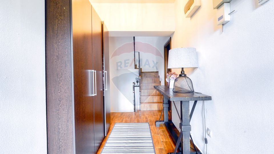 BOOKED - Villa in Busteni with Superb View of the Bucegi Mountains!