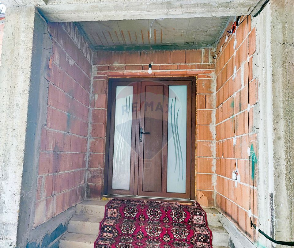 6 room House / Villa for sale, Central area