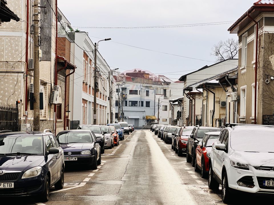 Apartament cu 2 camere în vilă | parcul Carol | 67! mp | parcare