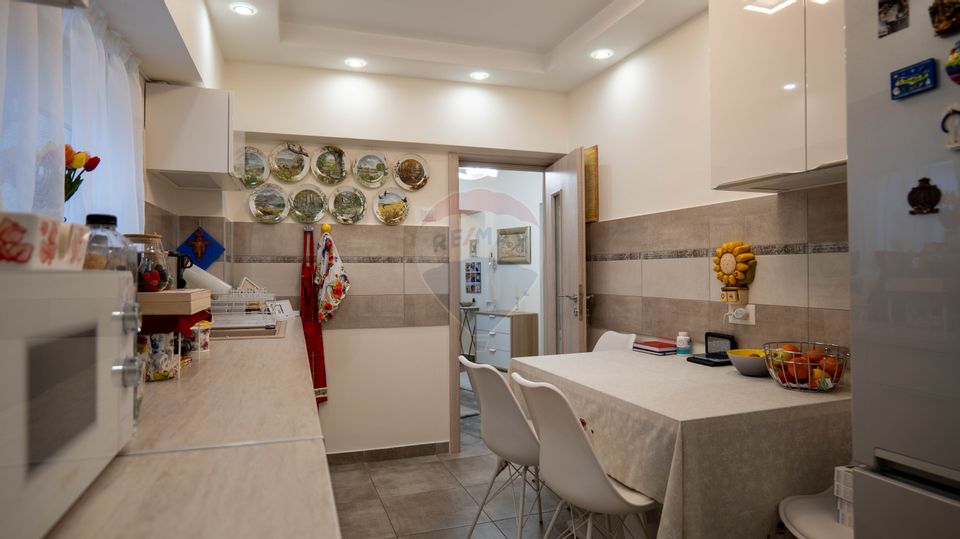 3 room Apartment for sale, Unirii area