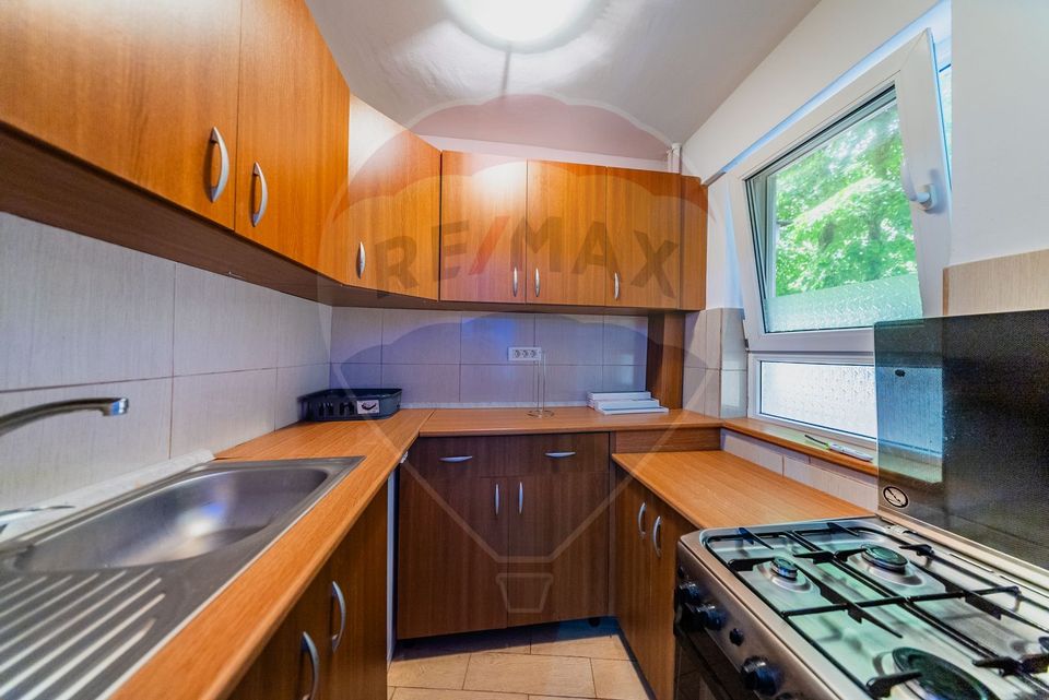 Apartament cu 2 camere de închiriat în zona Intim