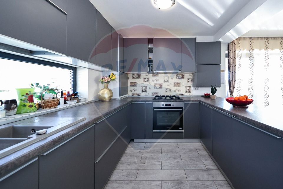 5 room House / Villa for sale