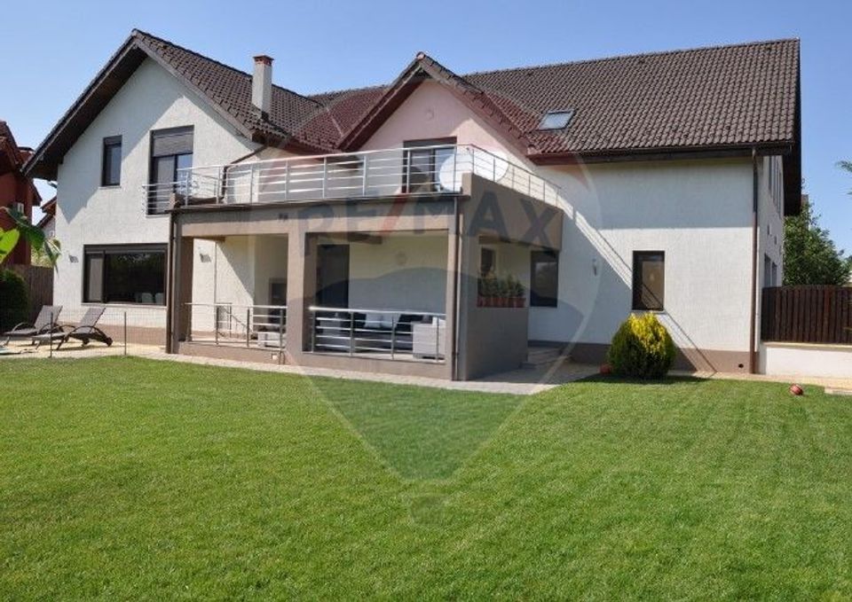 8 room House / Villa for sale, Iancu Nicolae area