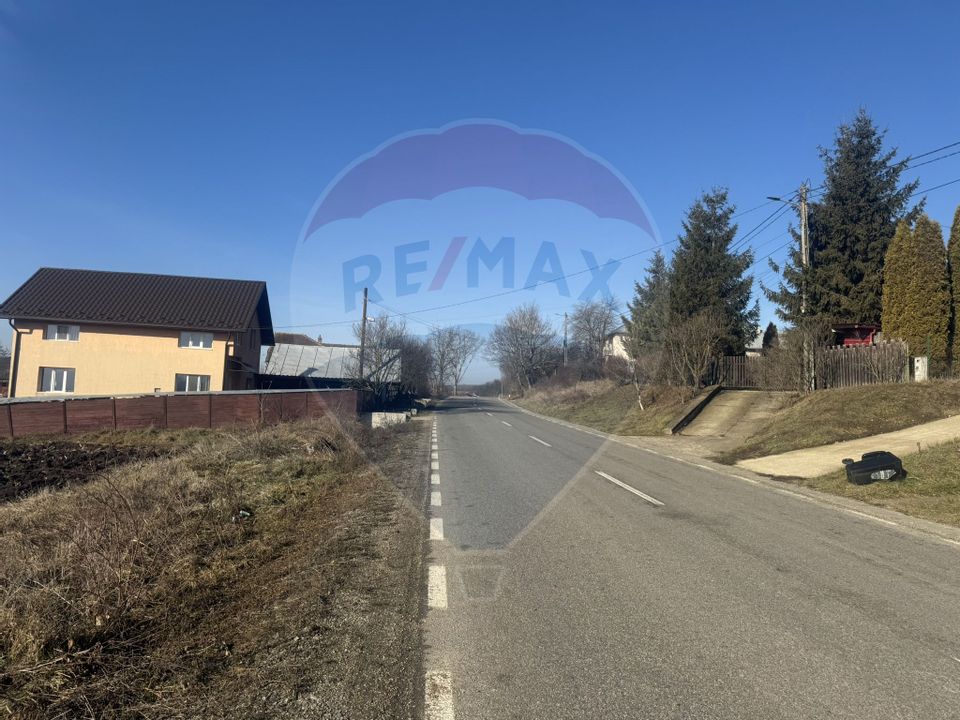 Land 1,430sqm Fodora / Strada Principala