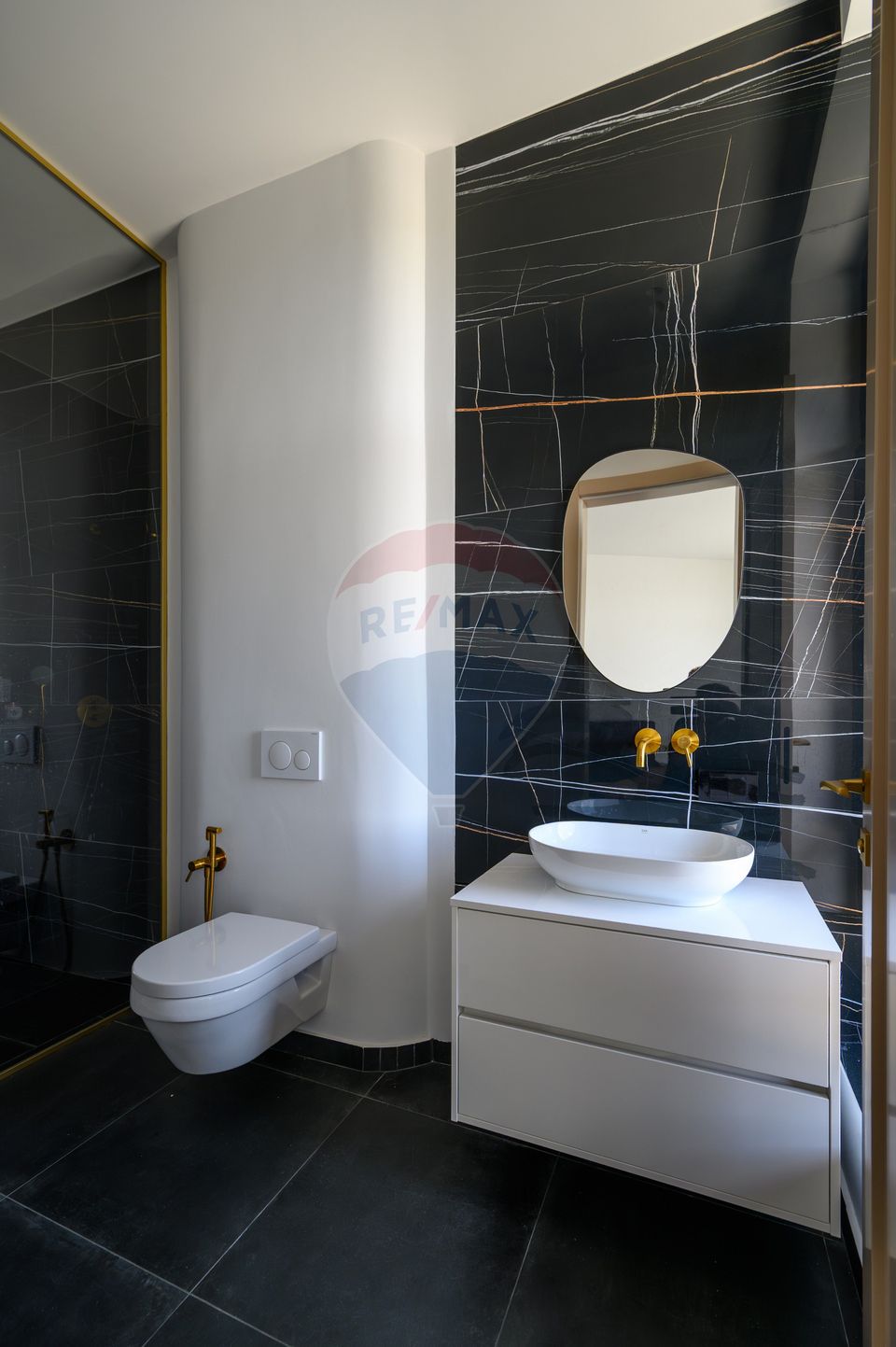 7 room House / Villa for sale, Faget area