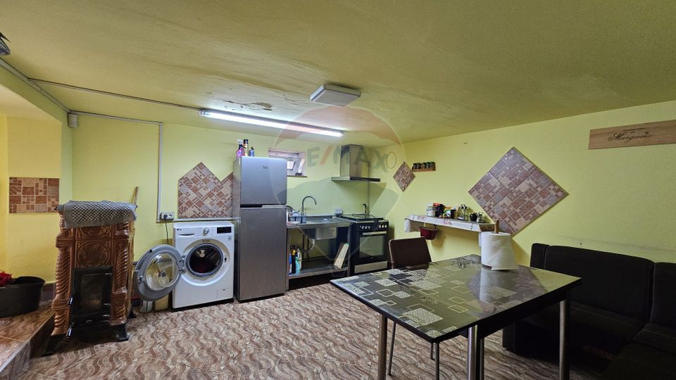 Casă de vânzare Bran Sohodol teren  intravilan 10.331 mp două locuințe