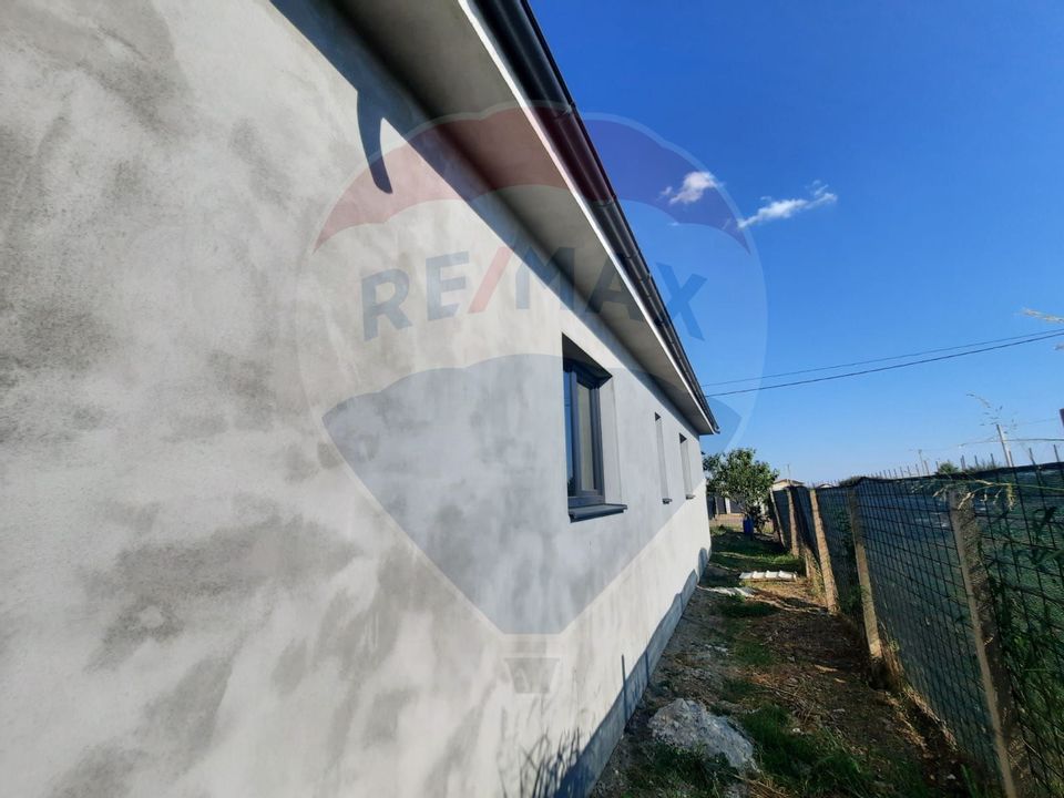 Casă la gri Unirea / Odobesti.