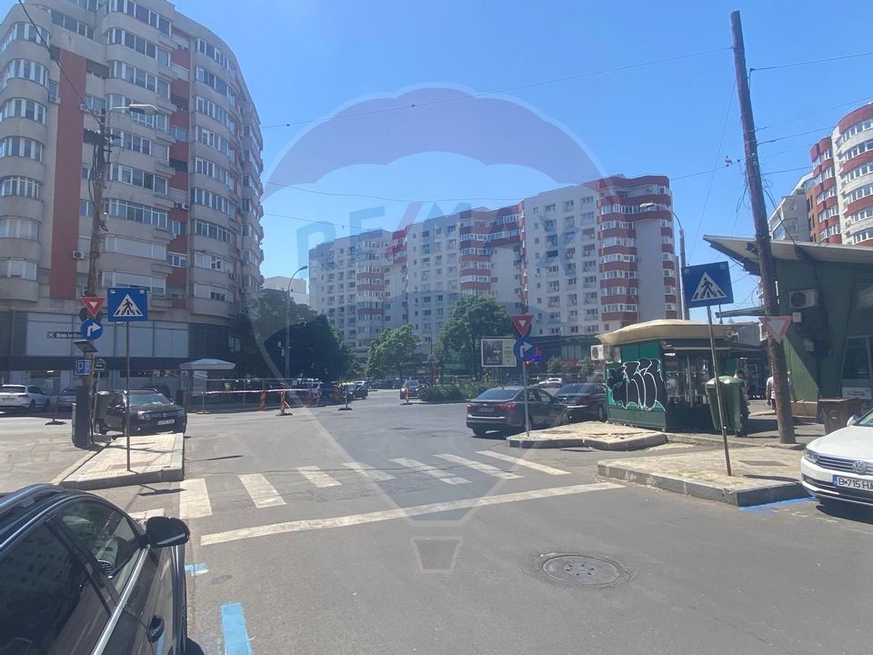 230sq.m Commercial Space for rent, 1 Mai area