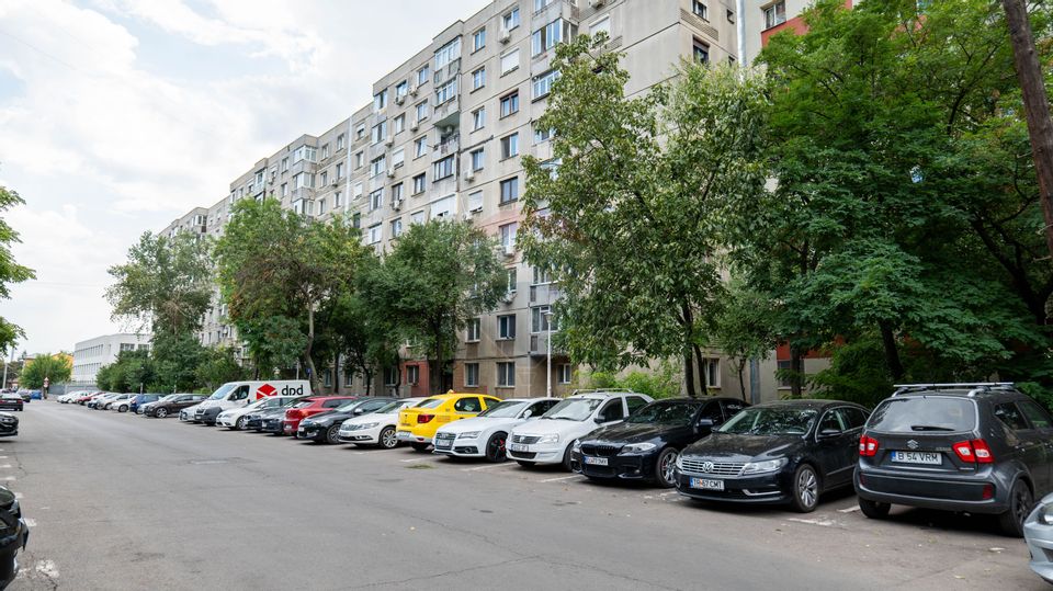 3 room Apartment for sale, Rahova area