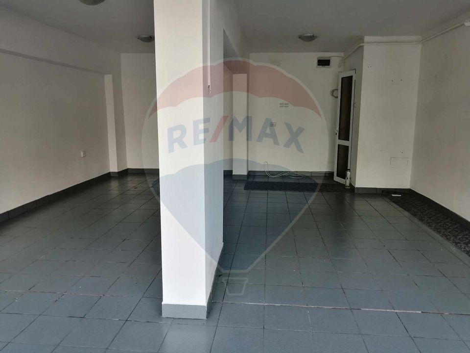 48.43sq.m Commercial Space for rent, Micro 14 area