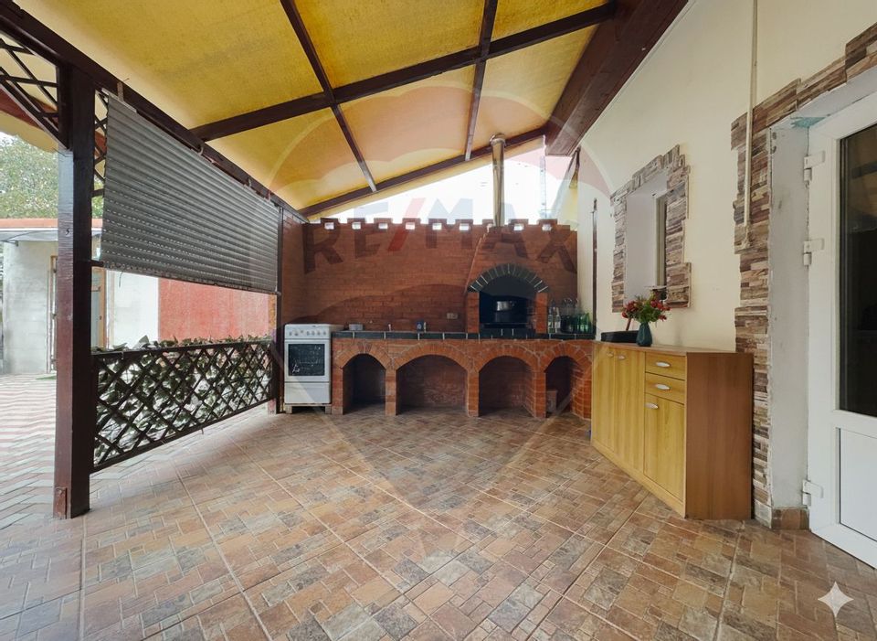 Casă de vanzare in Bazosu Nou