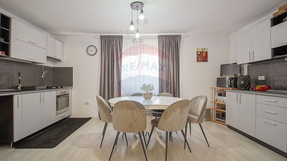 Comision zero, casa individuala + cabana A frame in Bod, la intrare