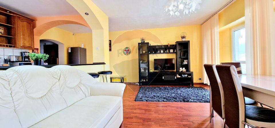 Închiriere apartament 3 camere, Brașov, central, Pet Friendly