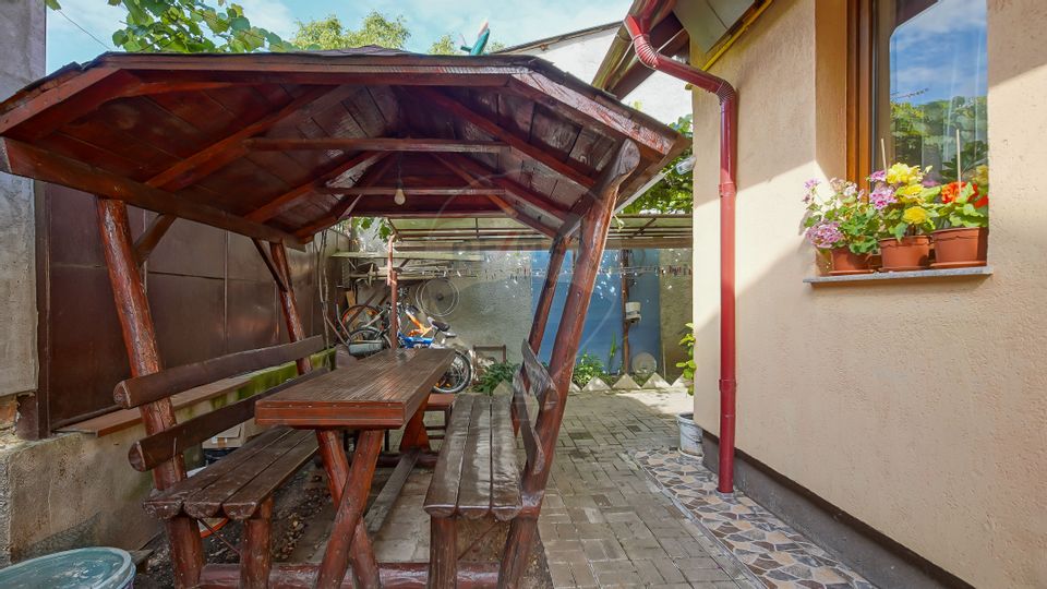 REZERVAT Casă tipică pentru un stil de viață liniștit  Craiter, Brașov