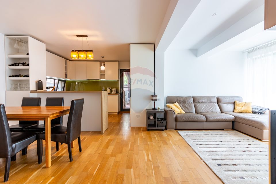 Casă / Vilă în zona Odai, Otopeni, strada privata