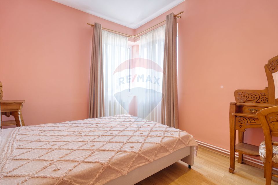 REZERVATApartament cu 3 camere de închiriat zona centrala Maior Cranta