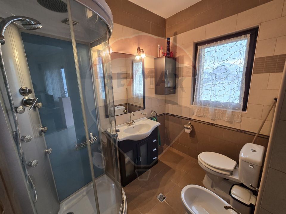 12 room House / Villa for sale, Central area