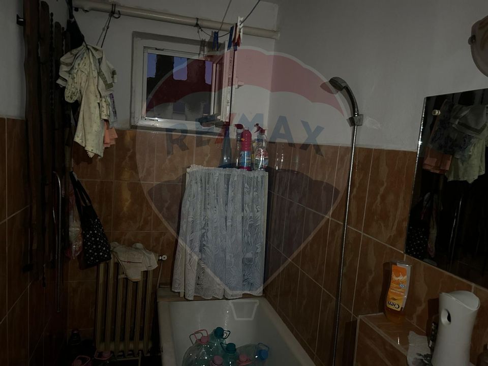 Apartament cu 2 camere de vânzare Cuza Voda zona Semiluna 39000€