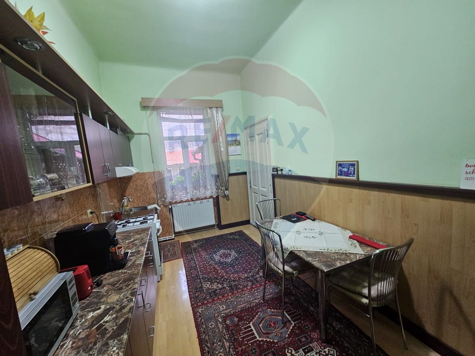 Apartament cu 2 camere de vânzare