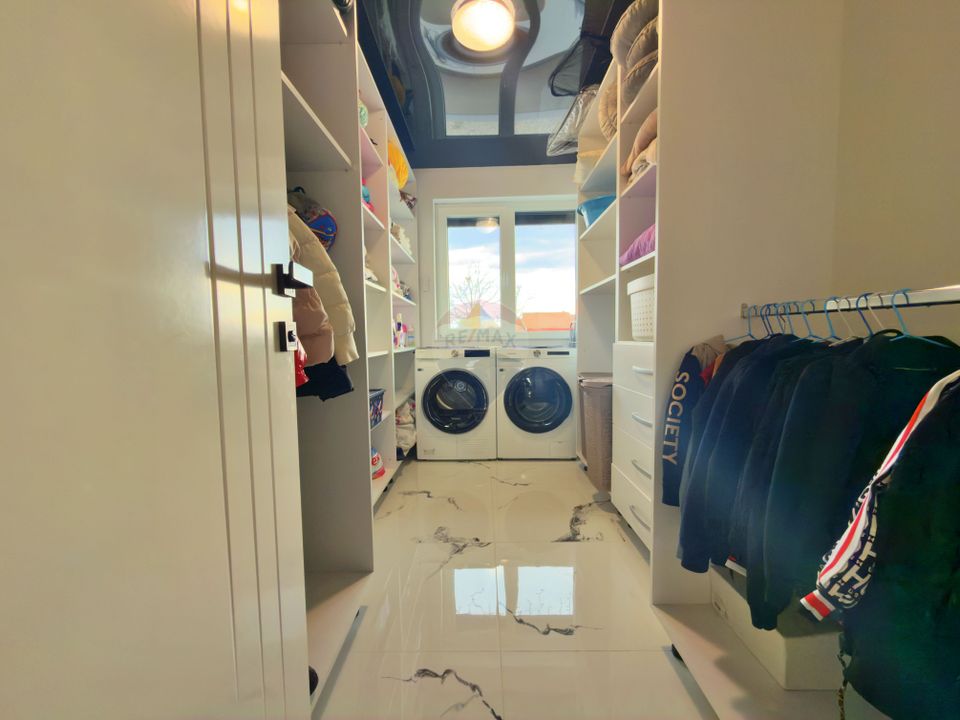 5 room House / Villa for sale