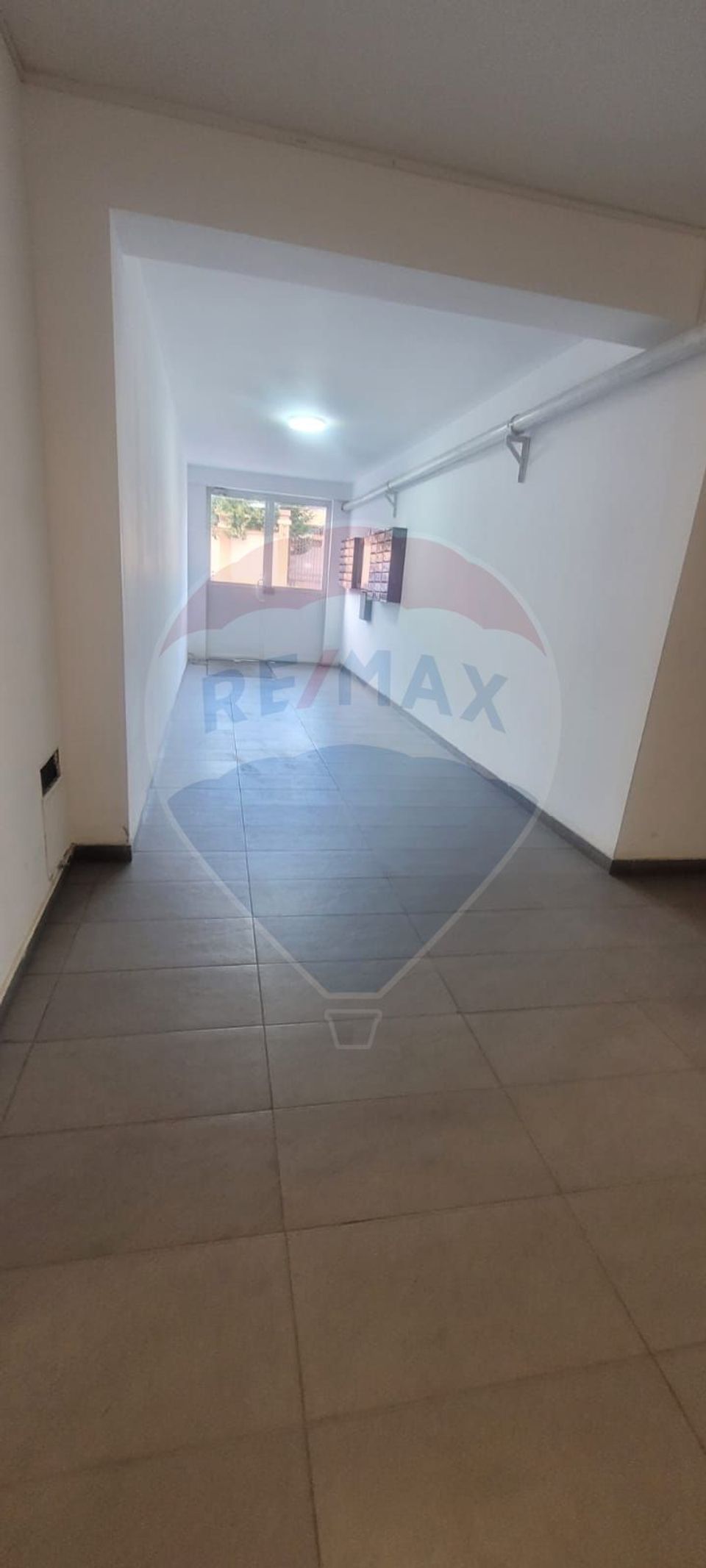 Apartament 2 cam langa lac si padure