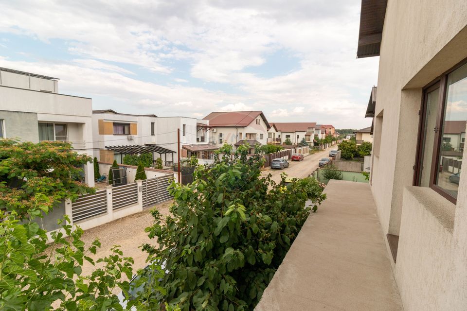 Vila deosebita P+1+M de vanzare Pantelimon - Padurea Cernica