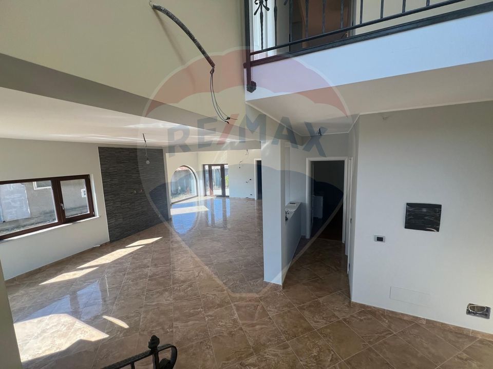 6 room House / Villa for sale