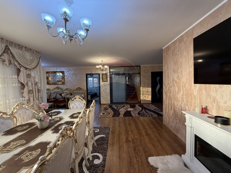 5 room House / Villa for sale