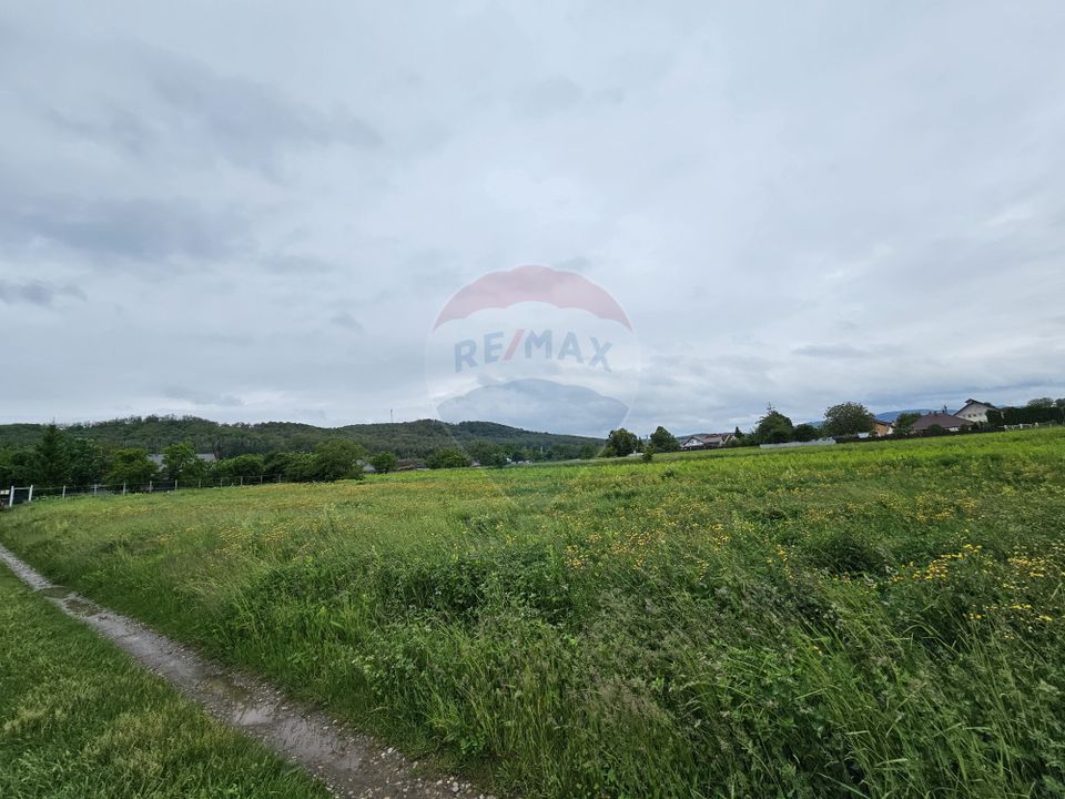 Land 1,495sqm Dobreni / Strada Parau Almas