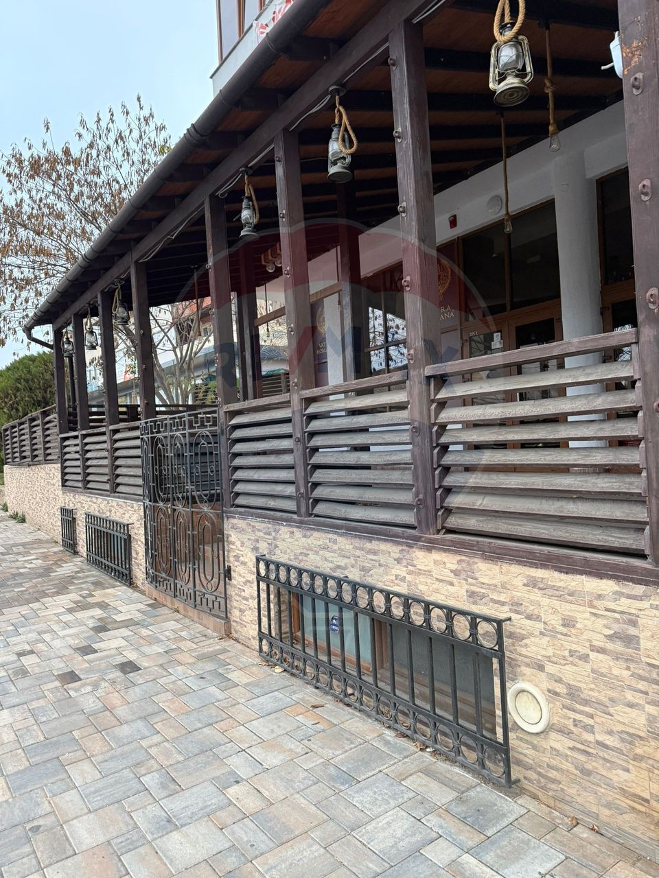 444sq.m Commercial Space for rent, Valea Rosie area