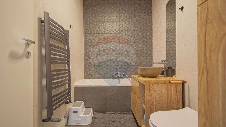 3 room Apartment for sale, Bartolomeu area