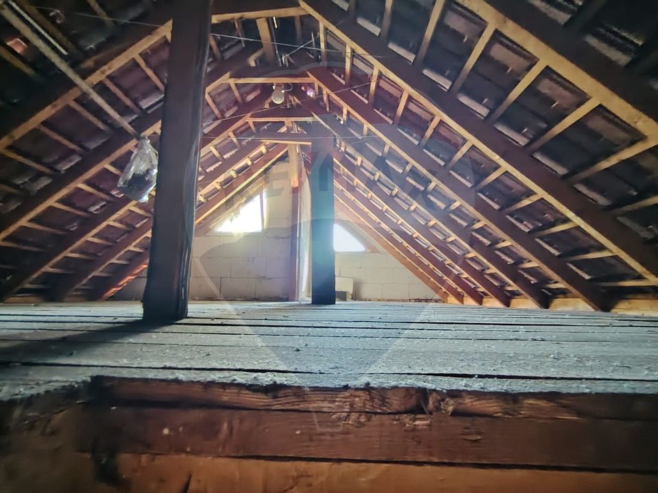 8 room House / Villa for sale, Central area