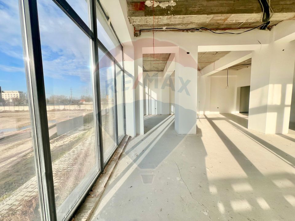 75.4sq.m Commercial Space for sale, Universitatii area