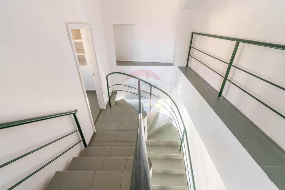 12 room House / Villa for sale, Semicentral area