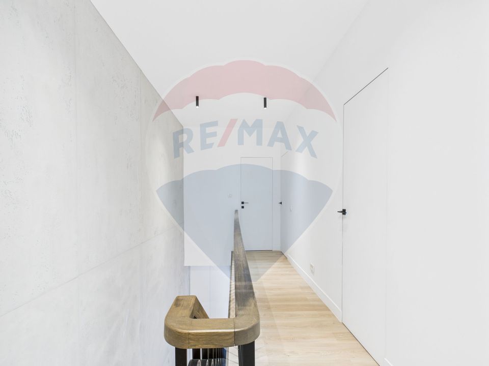 Vila mobilata si utilata complet in Corbeanca / ansamblu cu piscina