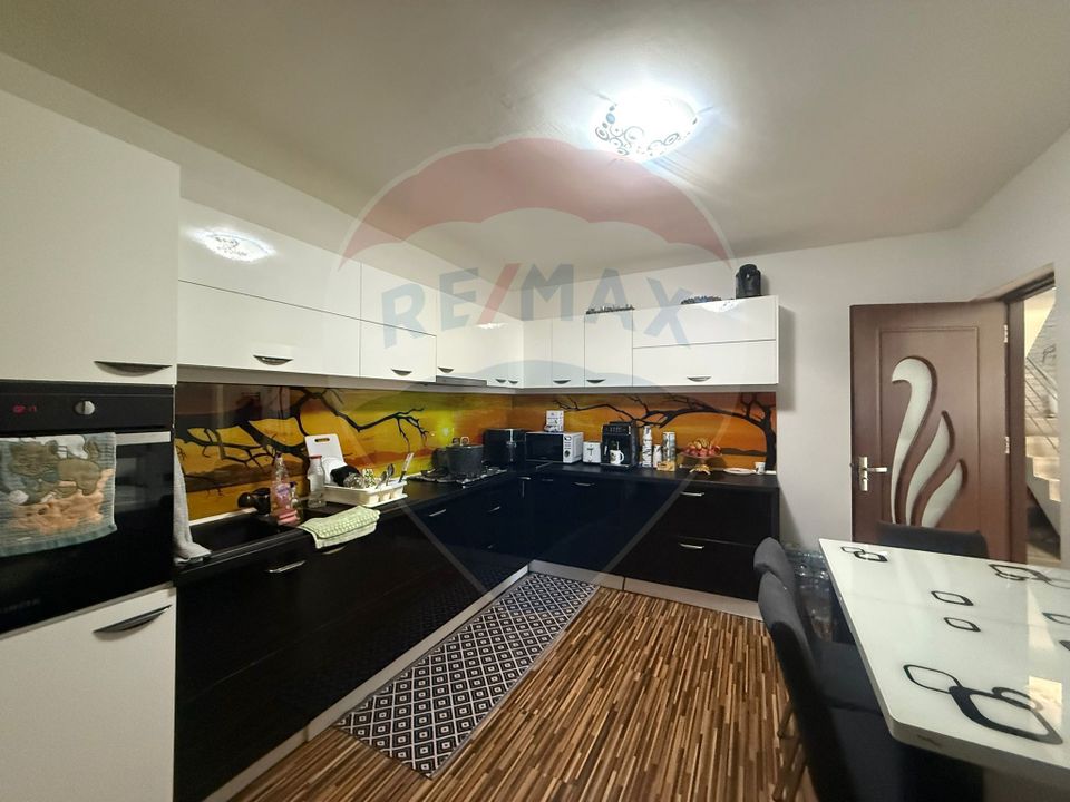 5 room House / Villa for sale