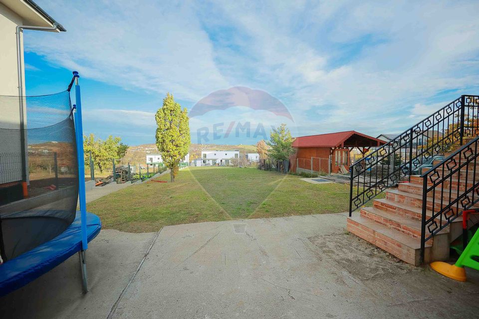 5 room House / Villa for sale, Dealuri Oradea area