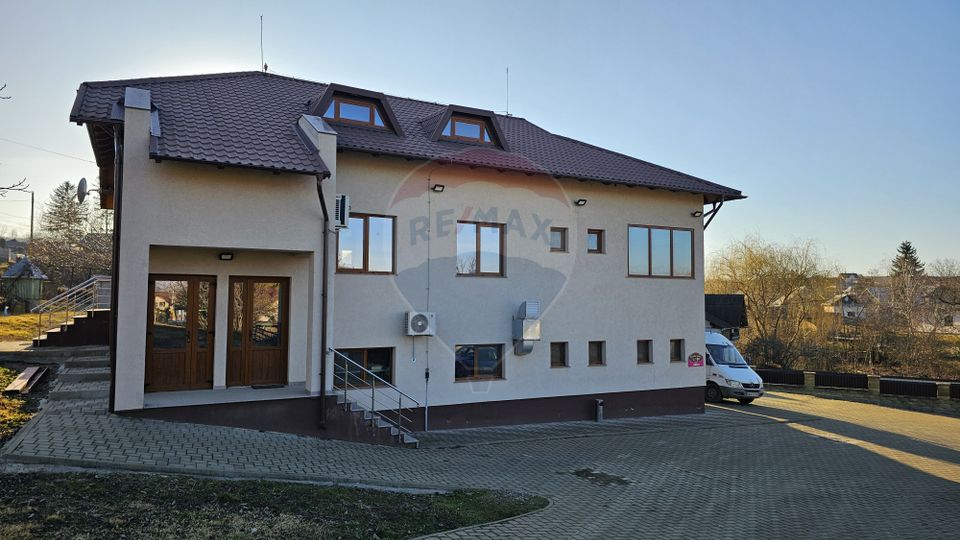 Complex comercial-cofetărie, patiserie pitzerie- Udești, Suceava