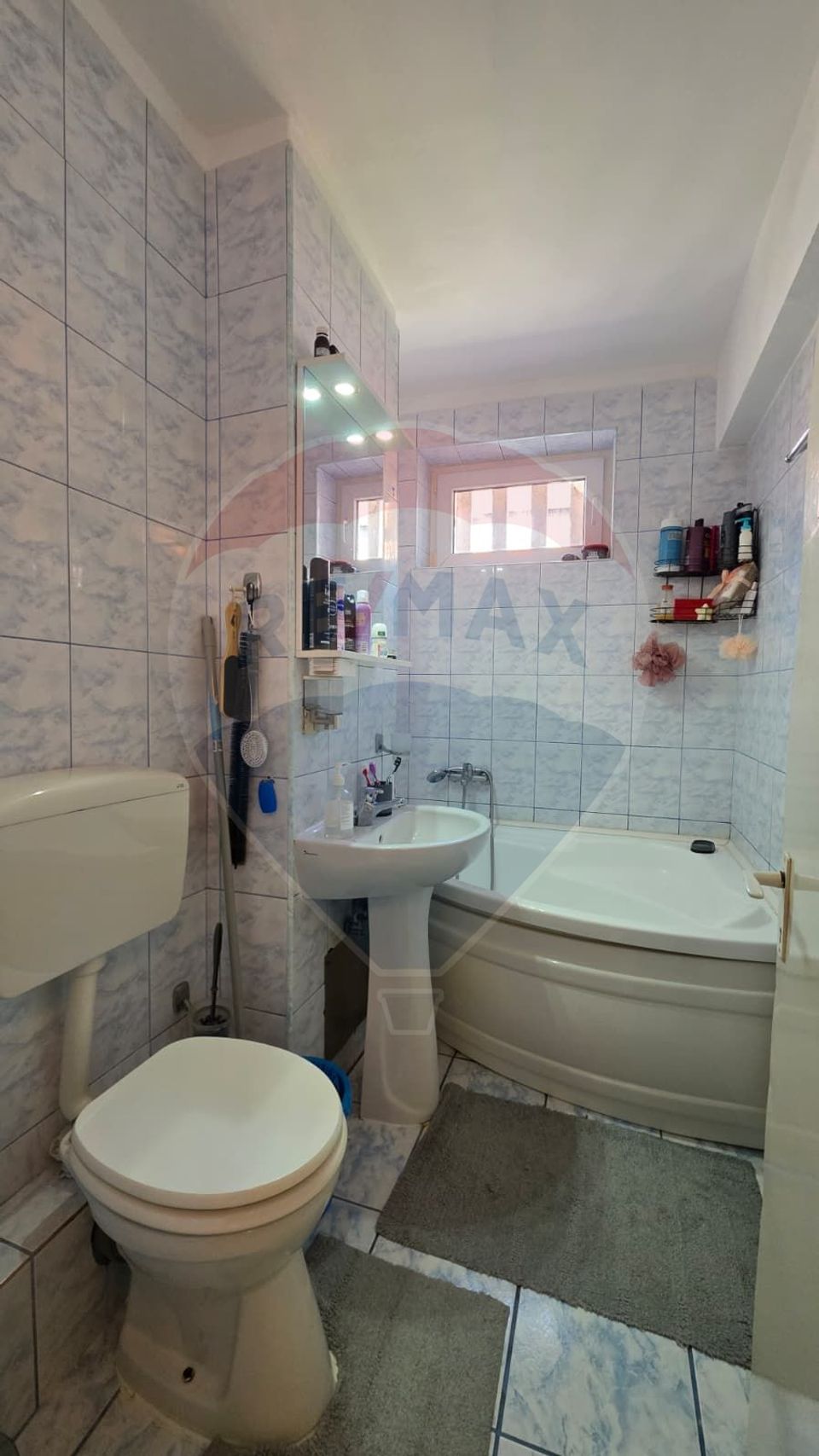 Apartament cu 3 cam de vânzare, str. Feleac, G. Campului