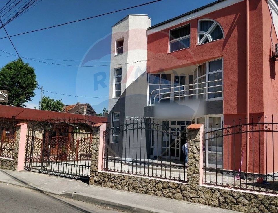 Clădire birouri /Sediu firmă de vânzare - Piața Centrală Galați