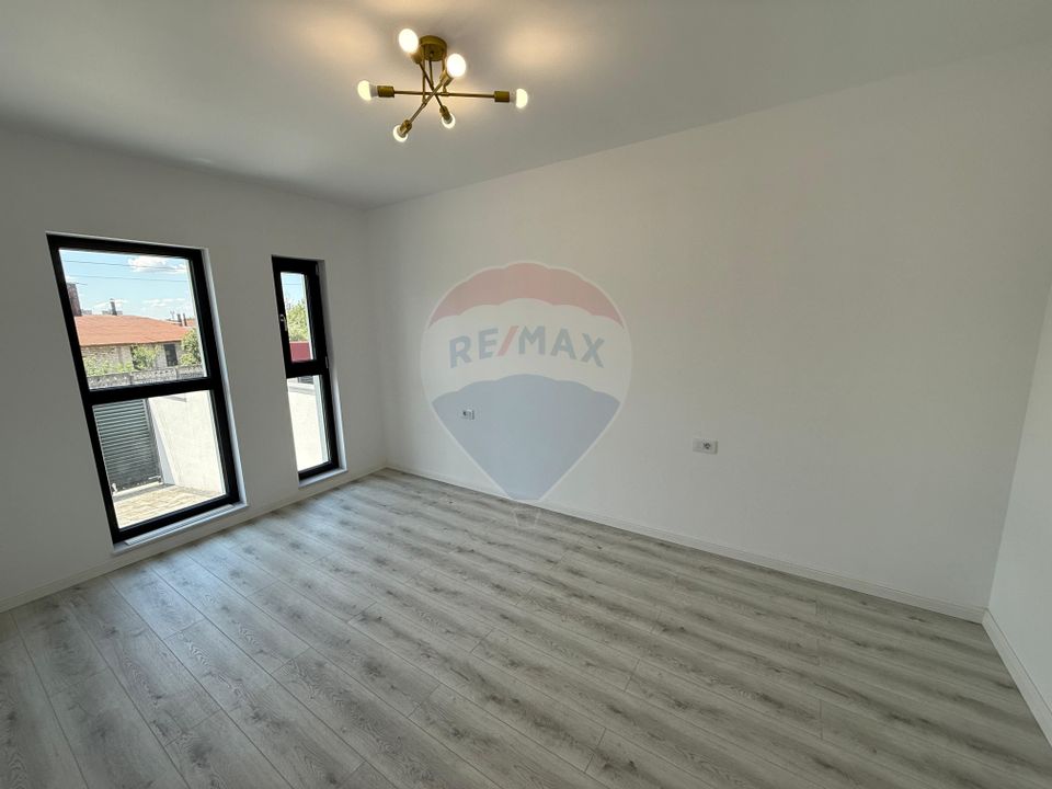 Casa moderna, zona Gara, gata de mutat