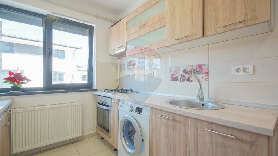 Apartament de 2 camere de închiriat în zona Tractorul