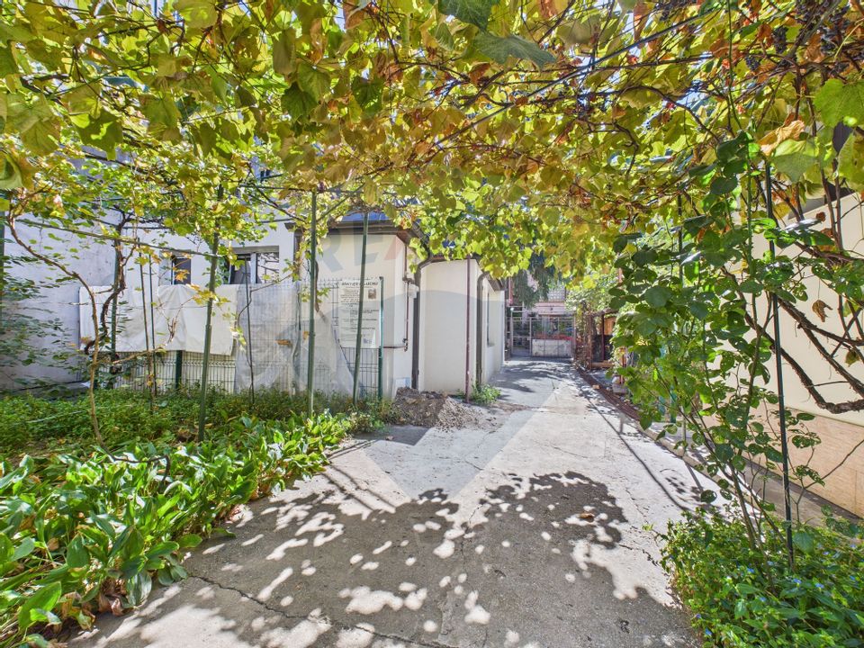 4 room House / Villa for sale, Stefan cel Mare area