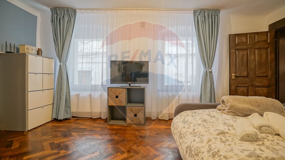Apartament cu o cameră pe strada Poarta Schei, în inima Brașovului