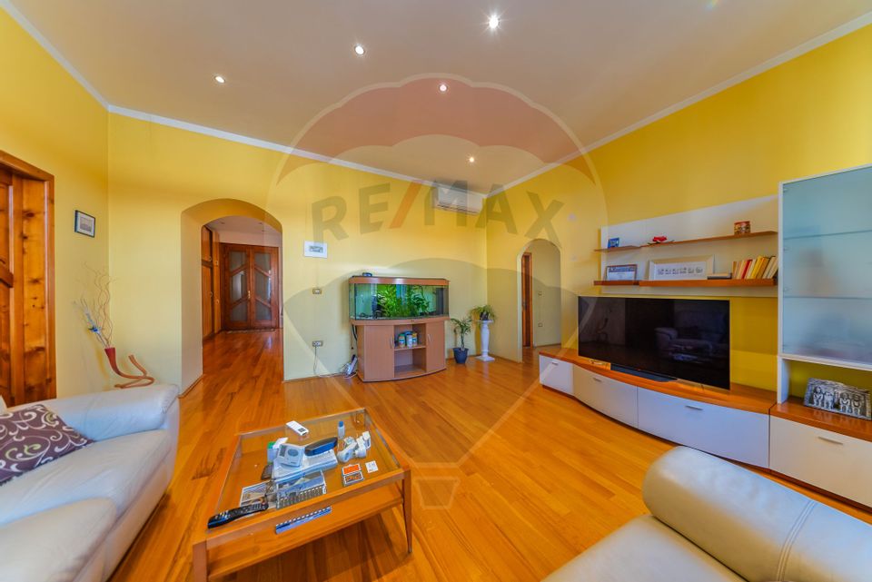 3 room Apartment for sale, Ultracentral area