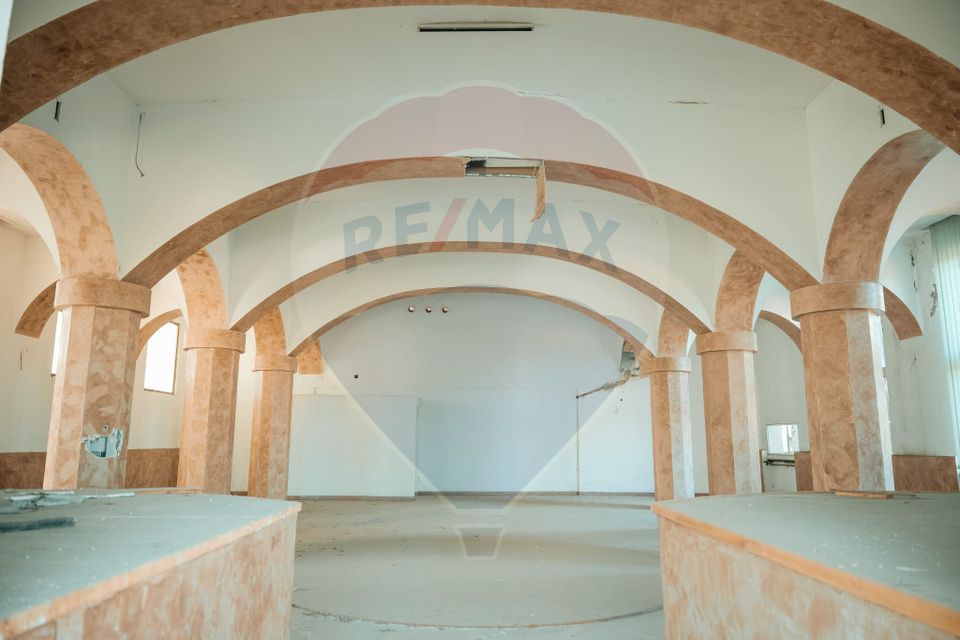 1,674sq.m Industrial Space