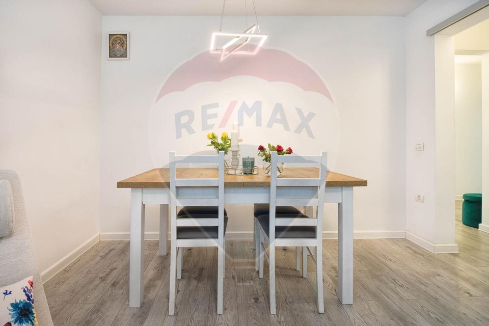 Apartament elegant si spatios, 4 camere, 2 parcari, Racadau!