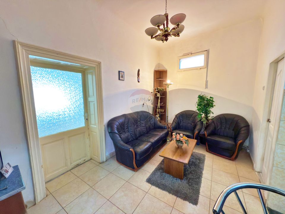 Apartament cu 2 camere de vânzare în zona Ultracentral