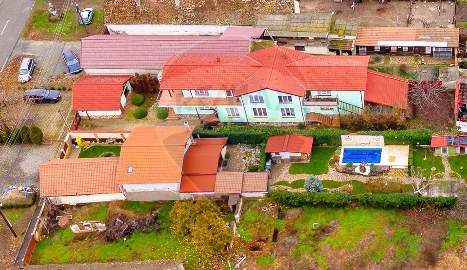 10 room House / Villa for sale, Aradul Nou area
