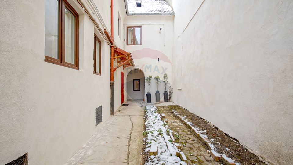 CORP DE CASA NOU RENOVAT 73MP+58POD | DESIGN WABI-SABI | REPUBLICII 24